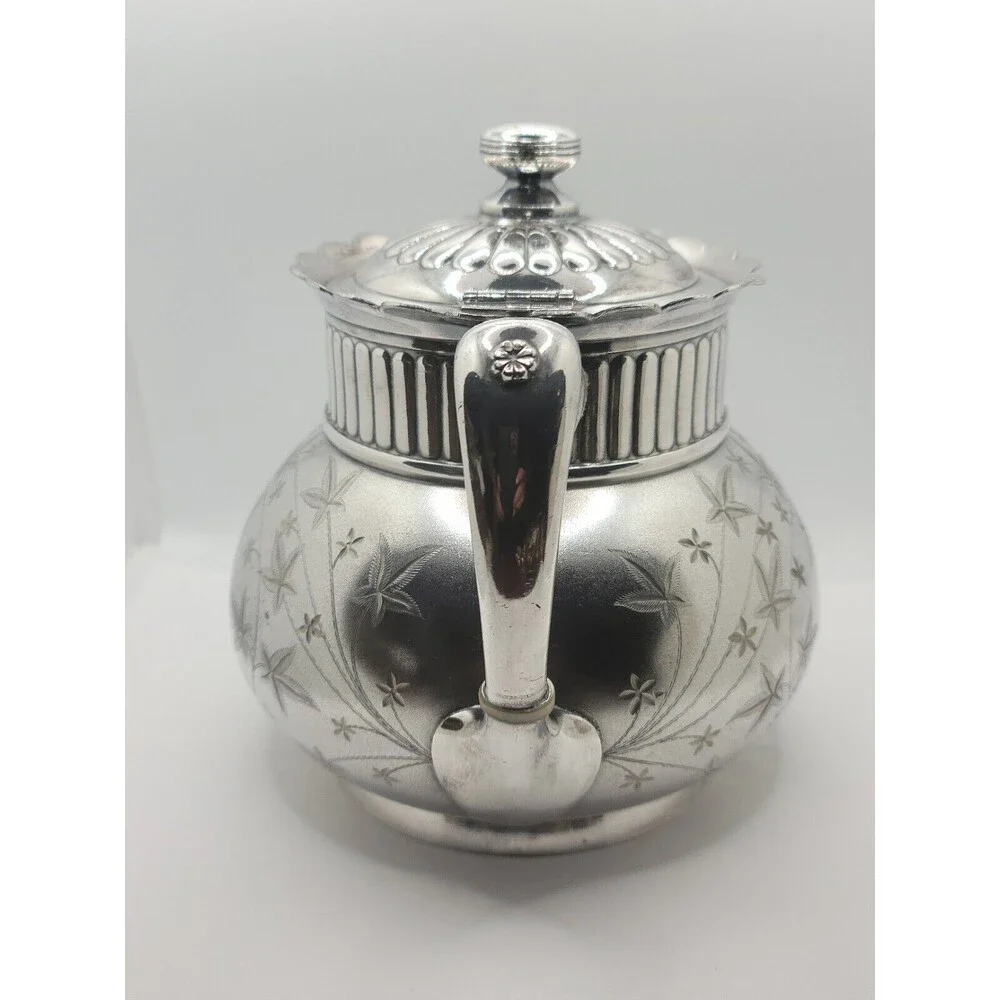 ANTIQUE Victorian FLORAL TEA POT Quadruple Plate Silver PAIRPOINT MFG CO